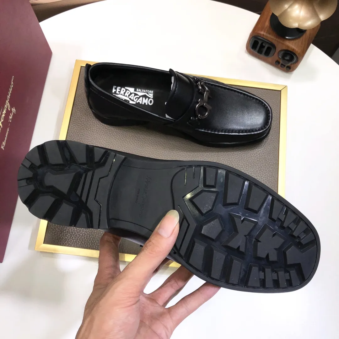 Men's shoes 💰500💰[Ferragamo/Ferragamo] The latest model in the counter. Original imported cowhide fabric + 🐂 water-dyed sheepskin lining + original luxury metal buckle + original combined outsole. Comparison without pressure 38--45 (45 is custom-made and cannot be returned or exchanged)